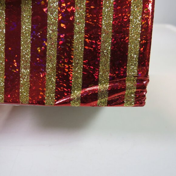 Extra Large (2) Red envelope brand + (3) smaller Red Gift Boxes - Picture 16 of 16